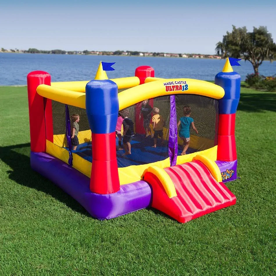 Bounce House Q384