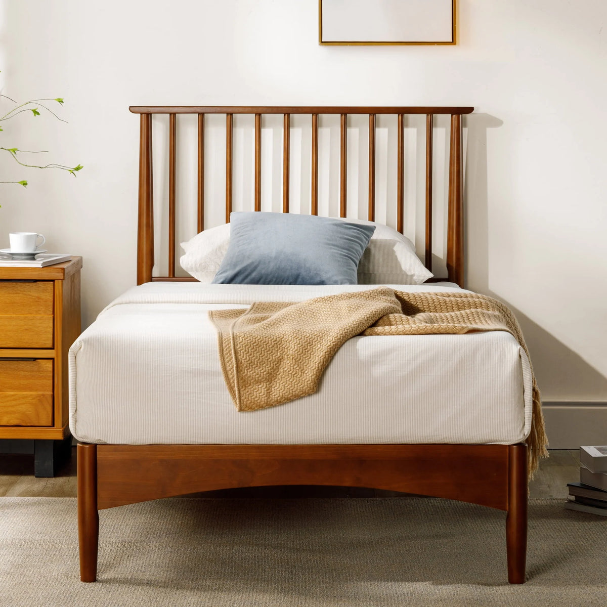 Queen Wood Platform Bed Frame N96812