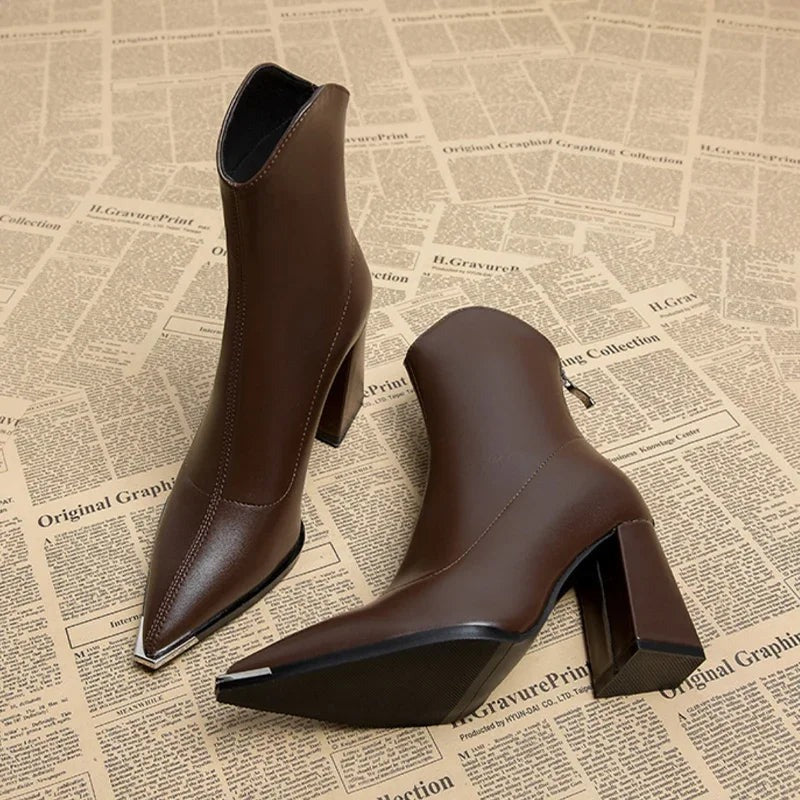 Chelsea Boot F5599