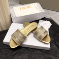 Women Slippers with Diamond Z952