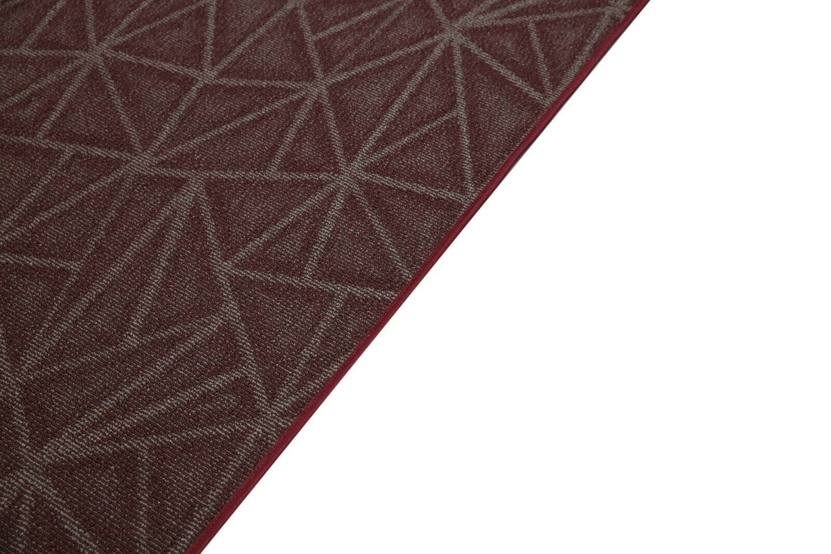 Burgundy 12' Round Solid Color Indoor/Outdoor Rug L608780