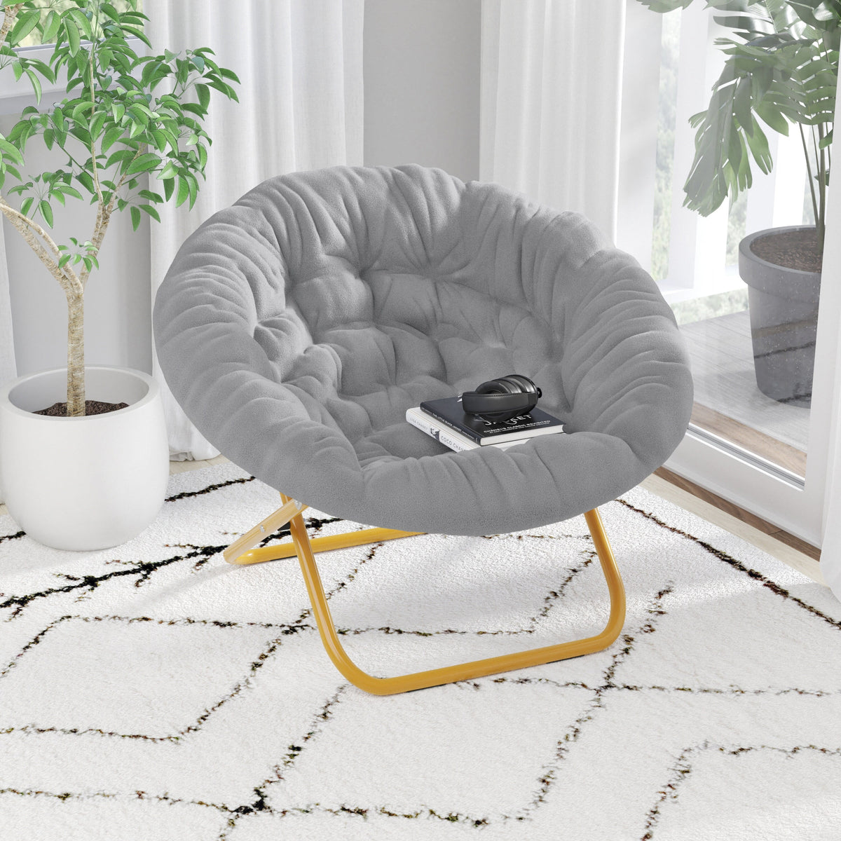 Folding XL Faux Fur Saucer Chair O30157