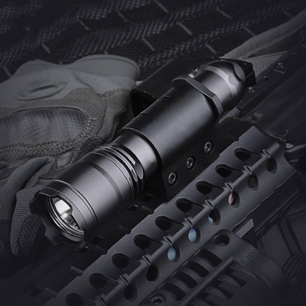 1100 Lumens LED Tactical Flashlight B635