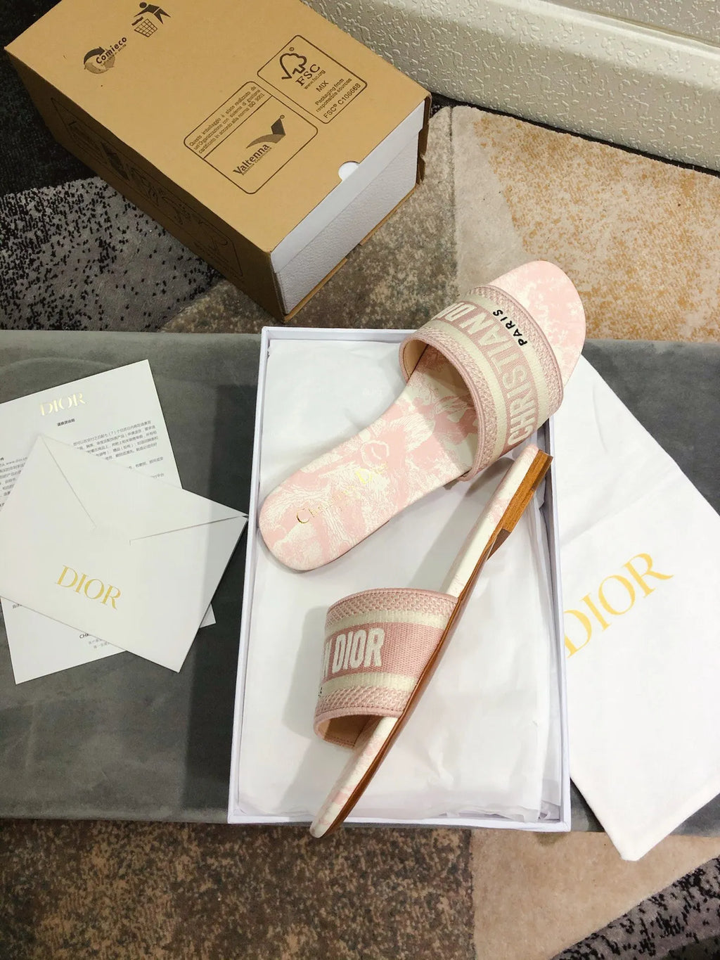 Women Slippers C939