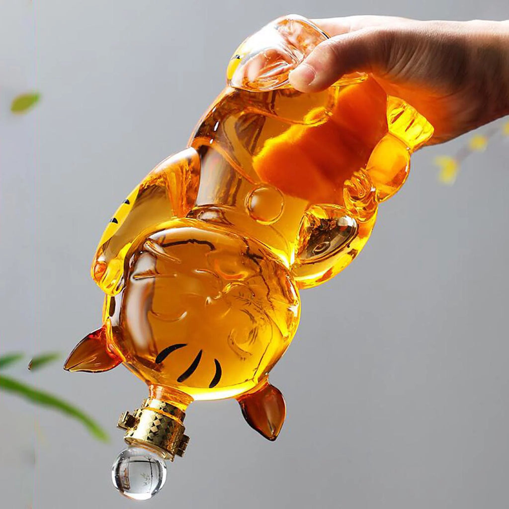 Cat Shaped Glass Decanter with Airtight Stopper A243