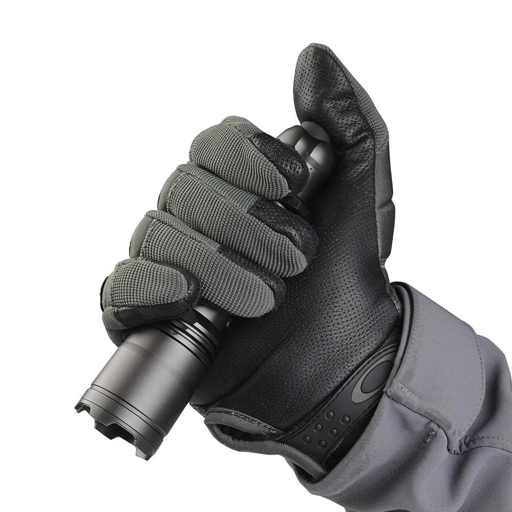 1100 Lumens LED Tactical Flashlight B635