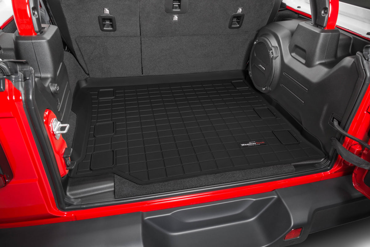 Cargo Liner with Bumper Protector Z9063