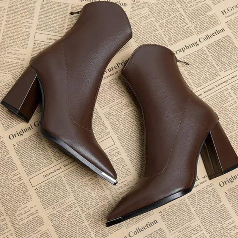 Chelsea Boot F5599
