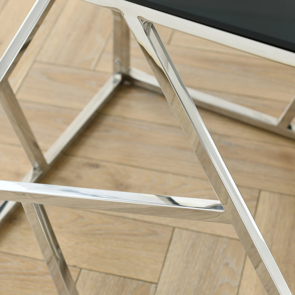 20 Inch Glass End Table with Metal Frame B6904