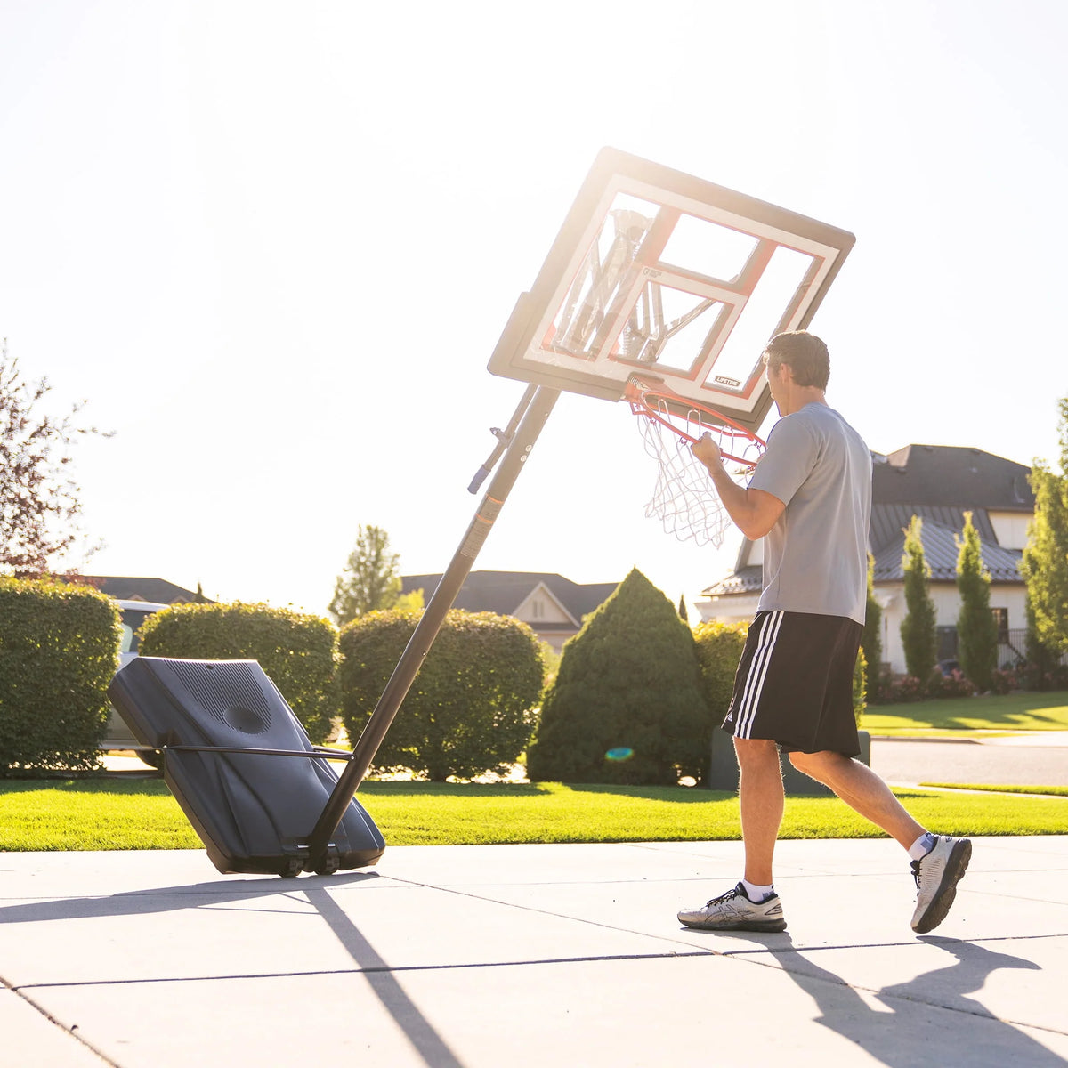 Adjustable Portable Basketball Hoop 48 inch Polycarbonate A590