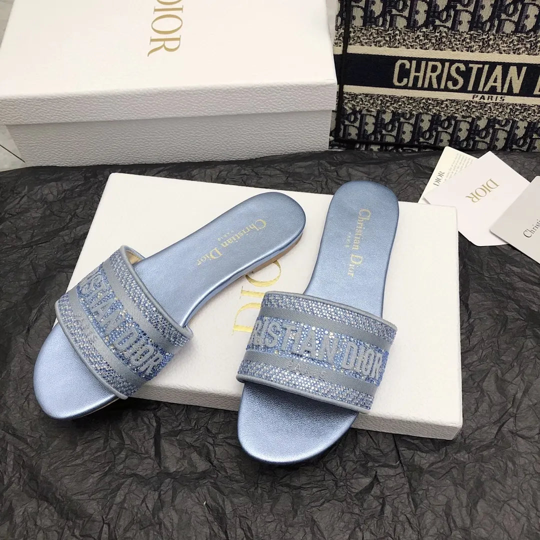 Women Slippers with Diamond Z952